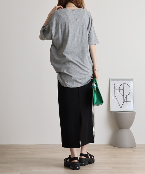 atONE(アットワン)の「ロールアップハーフスリーブカットソーロールアップ ビッグTシャツ(Tシャツ/カットソー・レディース・杢グレー/カーキ/ブラック・LL~3L/4L~5L/M-L)」の20枚目の写真