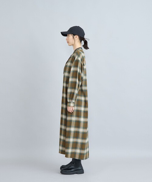 coen(コーエン)の「オンブレチェックフレアシャツワンピース(ワンピース・レディース・ネイビー/ナチュラル/オリーブ・FREE)」の20枚目の写真