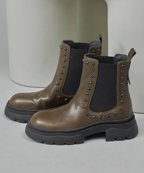 carino(カリーノ)の「サイドゴアビジューショートブーツ(ブーツ・レディース・ブラック/アイボリー/ダークブラウン・S/M/L/LL)」の7枚目の写真