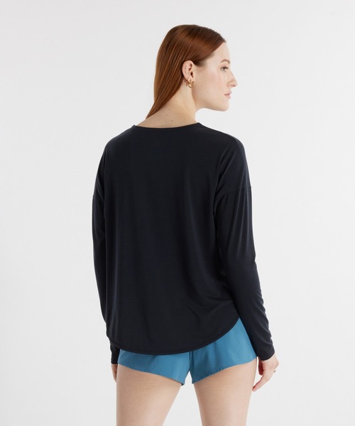 NEW BALANCE（ニューバランス）の「Seasonal パフォーマンスロングスリーブTシャツ（Tシャツ/カットソー・レディース・ブラック/ミント・X-LARGE/LARGE/MEDIUM/SMALL）」の12枚目の写真