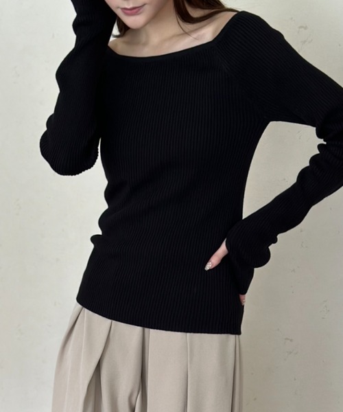 Per sist ence(パーシエンス)の「コットンアクリルオフショルダーリブニット(Tシャツ/カットソー・レディース・オフホワイト/ブラック/グレー・FREE)」の5枚目の写真