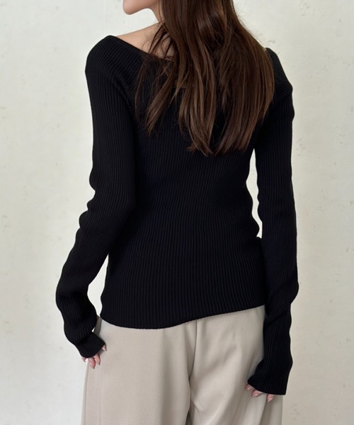 Per sist ence(パーシエンス)の「コットンアクリルオフショルダーリブニット(Tシャツ/カットソー・レディース・オフホワイト/ブラック/グレー・FREE)」の15枚目の写真