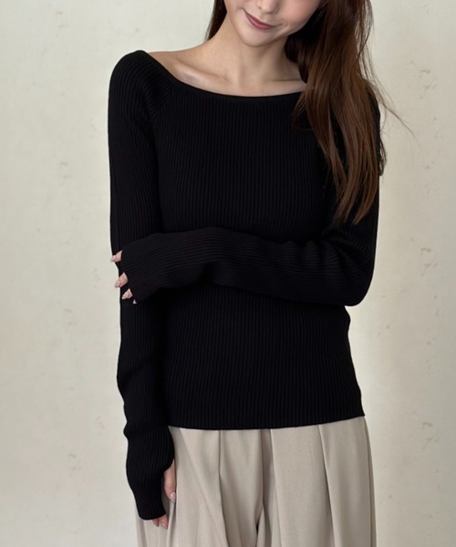 Per sist ence(パーシエンス)の「コットンアクリルオフショルダーリブニット(Tシャツ/カットソー・レディース・オフホワイト/ブラック/グレー・FREE)」の7枚目の写真
