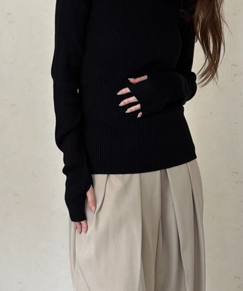 Per sist ence(パーシエンス)の「コットンアクリルオフショルダーリブニット(Tシャツ/カットソー・レディース・オフホワイト/ブラック/グレー・FREE)」の12枚目の写真