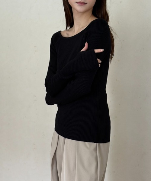 Per sist ence(パーシエンス)の「コットンアクリルオフショルダーリブニット(Tシャツ/カットソー・レディース・オフホワイト/ブラック/グレー・FREE)」の16枚目の写真