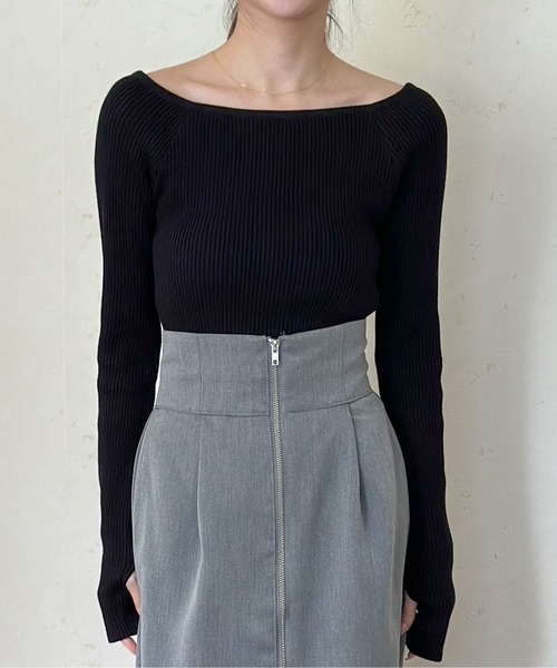 Per sist ence(パーシエンス)の「コットンアクリルオフショルダーリブニット(Tシャツ/カットソー・レディース・オフホワイト/ブラック/グレー・FREE)」の21枚目の写真
