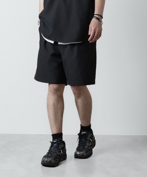 ATTACHMENT(アタッチメント)の「PE/CO/LI ツイル 1タックショーツ / PE/CO/LI TWILL 1TUCK SHORTS(スラックス・メンズ・ブラック/ベージュ/ホワイト・1/2/3/4)」の5枚目の写真