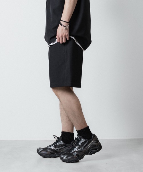 ATTACHMENT(アタッチメント)の「PE/CO/LI ツイル 1タックショーツ / PE/CO/LI TWILL 1TUCK SHORTS(スラックス・メンズ・ブラック/ベージュ/ホワイト・1/2/3/4)」の7枚目の写真