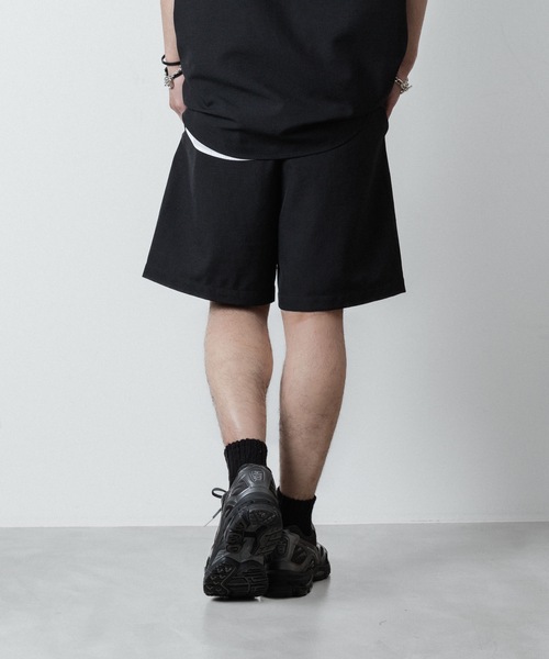 ATTACHMENT(アタッチメント)の「PE/CO/LI ツイル 1タックショーツ / PE/CO/LI TWILL 1TUCK SHORTS(スラックス・メンズ・ブラック/ベージュ/ホワイト・1/2/3/4)」の8枚目の写真