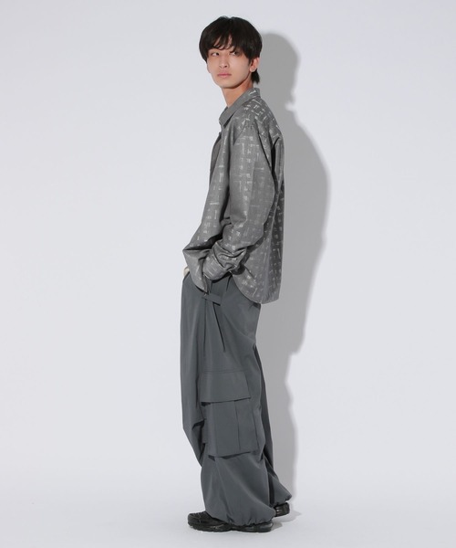 Anui（アニュイ）の「【UNISEX】アートジャガードシャツ（シャツ/ブラウス・レディース・ブラック/グレー・MEDIUM）」の12枚目の写真