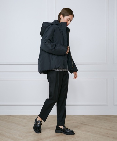 INED（イネド）の「ショートダウン2WAYコート《Re:DOWN》（ダウンジャケット/コート・レディース・オフホワイト/ブラック/ベージュ・7号/9号/11号）」の8枚目の写真