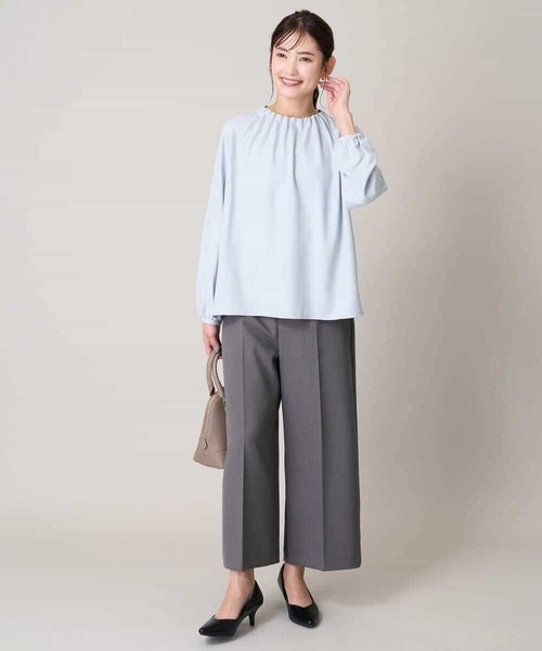 a.v.v（アーヴェヴェ）の「【洗える】タックネックブラウス（シャツ/ブラウス・レディース・ホワイト/ダークインディゴブルー・34/40/42/38/36）」の19枚目の写真