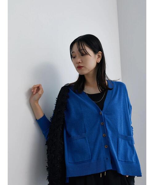 Samansa Mos2 blue（サマンサモスモスブルー）の「マルチスタイルVネックカーディガン（カーディガン/ボレロ・レディース・オフホワイト/ブルー/トップグレー/ダークオレンジ/ブラック/モカ/グリーン・M/L）」の8枚目の写真