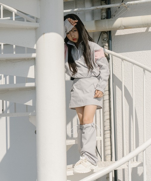 URBAN CHERRY(アーバンチェリー)の「【U.TRACK】ドロストコードレッグウォーマー(レッグウォーマー・キッズ・グレー/アイボリー/ブラック・FREE)」の21枚目の写真