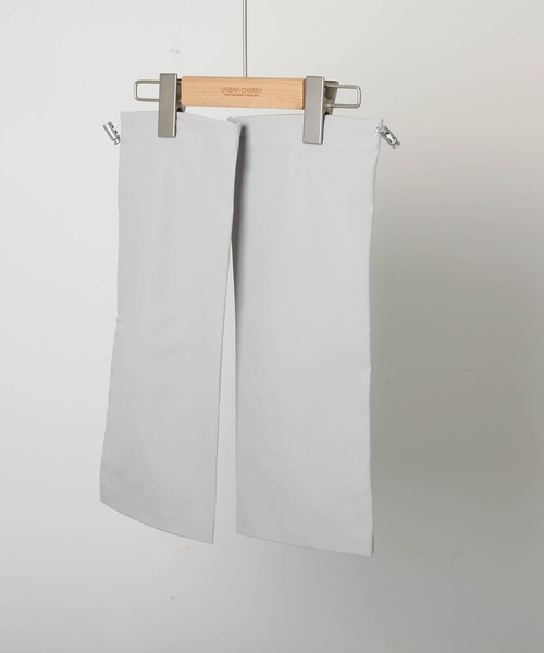 URBAN CHERRY(アーバンチェリー)の「【U.TRACK】ドロストコードレッグウォーマー(レッグウォーマー・キッズ・グレー/アイボリー/ブラック・FREE)」の8枚目の写真