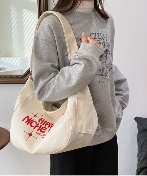 FREE STYLISTS(フリー スタイリスト)の「アウトポケットBAG ユニセックス ビッグキャンバスショルダーバッグ(ショルダーバッグ・レディース・オフホワイト・FREE)」の1枚目の写真