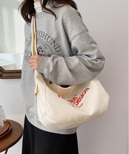 FREE STYLISTS(フリー スタイリスト)の「アウトポケットBAG ユニセックス ビッグキャンバスショルダーバッグ(ショルダーバッグ・レディース・オフホワイト・FREE)」の4枚目の写真