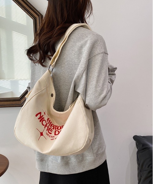 FREE STYLISTS(フリー スタイリスト)の「アウトポケットBAG ユニセックス ビッグキャンバスショルダーバッグ(ショルダーバッグ・レディース・オフホワイト・FREE)」の3枚目の写真