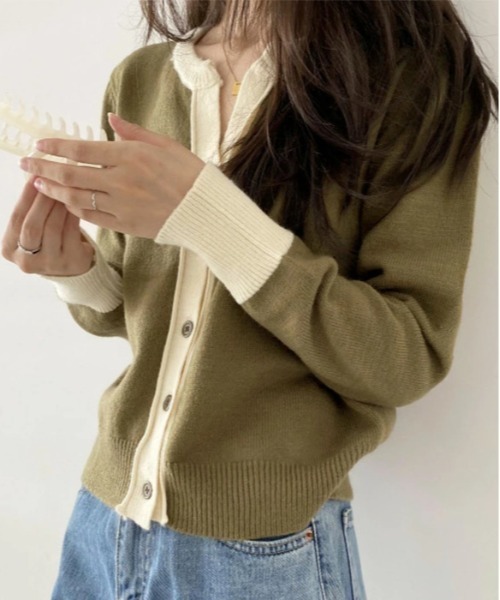 by LEGNA(バイレグナ)の「シンプルながらもモダン。バイカラーVネックカーディガン(カーディガン/ボレロ・レディース・ブラック/アイボリー/ダークオレンジ/ブルー/カーキ・FREE)」の8枚目の写真