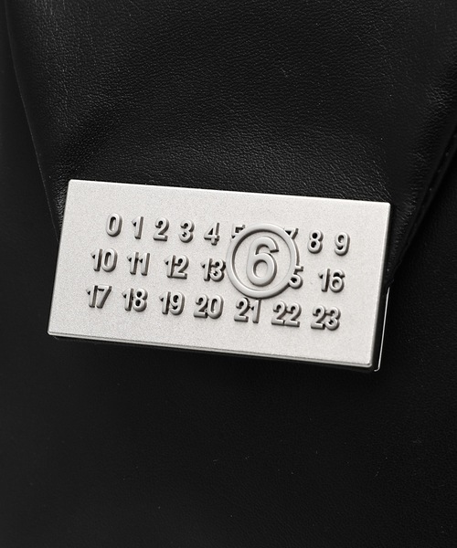 MM6 Maison Margiela（ｴﾑｴﾑｼｯｸｽ ﾒｿﾞﾝ ﾏﾙｼﾞｪﾗ）の「Numeric Shoulder Bag（ショルダーバッグ・レディース・その他・UNI）」の4枚目の写真
