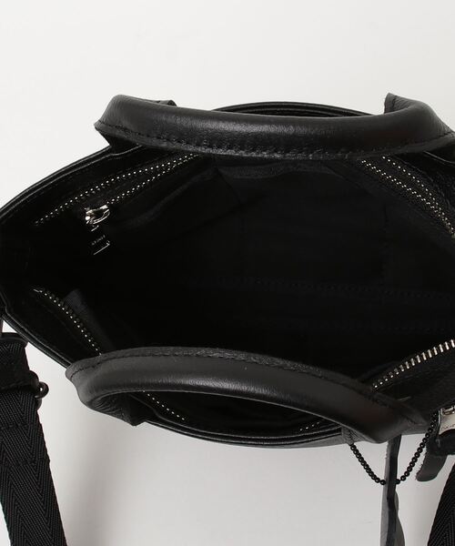 DECADE(ディケイド)の「防水レザー・ミニハンドショルダーバッグ DECADE(No-01506)Mini Hand Shoulder Bag(ショルダーバッグ・メンズ・ブラック/ブラック系その他・フリー)」の5枚目の写真