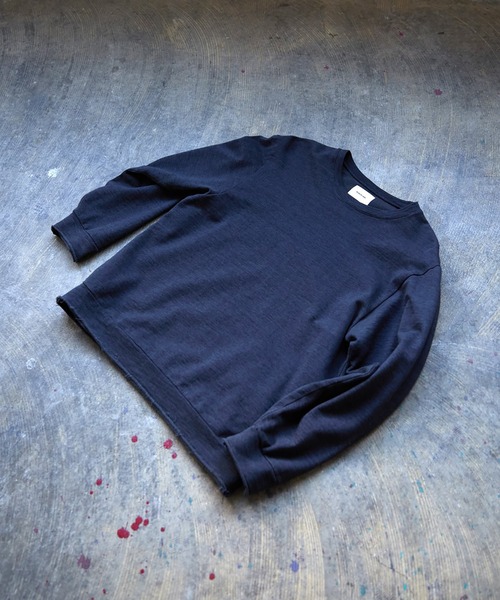 PORT BY ARK（ポートバイアーク）の「PORT BY ARK / ポートバイアーク：Cut Off Sweat：PO17-T001[COR]（スウェット・メンズ・チャコールグレー/ネイビー・1/2）」の2枚目の写真