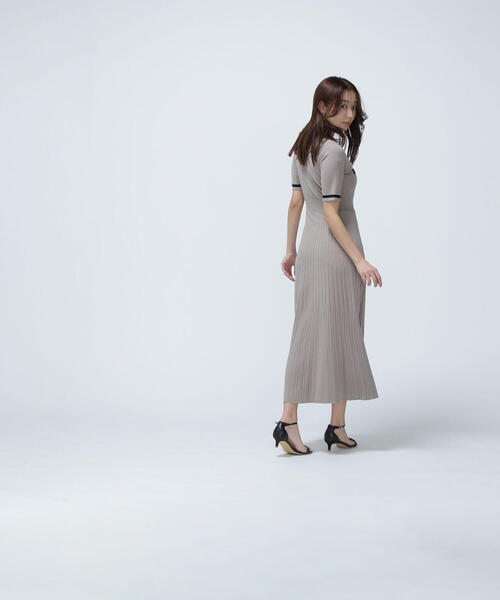 NATURAL BEAUTY BASIC（ナチュラルビューティーベーシック）の「◇ポロバイカラーニットワンピース（ワンピース・レディース・ベージュ系その他/ブラック系その他/グリーン系その他3・MEDIUM/P/S）」の15枚目の写真