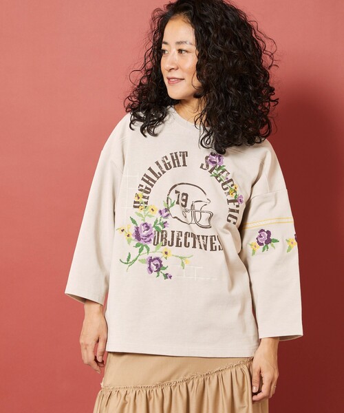 Freada シャツ　ホワイト　フリーダ セール】Freada/フリーダ クロスステッチフットボールTシャツ（T