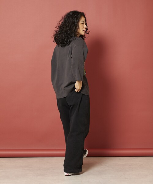 Freada（フリーダ）の「Freada/フリーダ クロスステッチフットボールTシャツ（Tシャツ/カットソー・レディース・ブラック/パープル/ベージュ/ホワイト・ﾌﾘ-）」の9枚目の写真