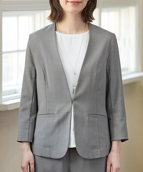 Honeys(ハニーズ)の「【ストレッチ・ウォッシャブル・イージーケア・接触冷感】8分袖カラーレスジャケット(ノーカラージャケット・レディース・ネイビー/ベージュ/グレイッシュベージュ/ブラック/グレー・3L/L/LL/M/S)」の20枚目の写真