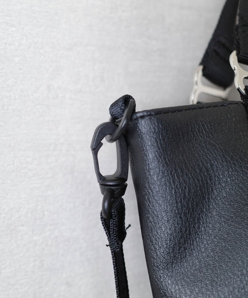 FREDRIK PACKERS(フレドリックパッカーズ)の「【FREDRIK PACKERS】MISSON TOTE <XS> ECO LEATHER ミッション トート エコレザー(トートバッグ・レディース・ブラック・FREE)」の7枚目の写真