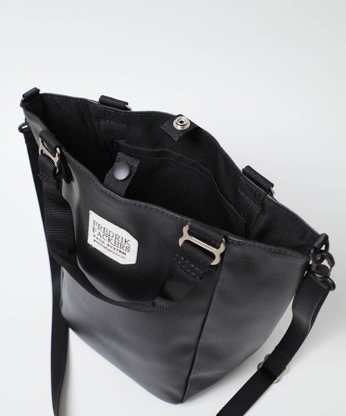 FREDRIK PACKERS(フレドリックパッカーズ)の「【FREDRIK PACKERS】MISSON TOTE <XS> ECO LEATHER ミッション トート エコレザー(トートバッグ・レディース・ブラック・FREE)」の10枚目の写真