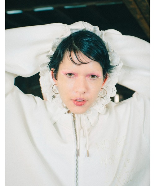 Little sunny bite（リトルサニーバイト）の「/Little sunny bite/lacy logo hoodie（パーカー・レディース・ブラック/グリーン/ホワイト・MEDIUM/SMALL）」の19枚目の写真
