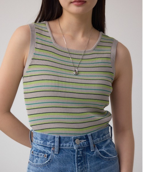AZUL by moussy（アズールバイマウジー）の「スクエアネックリブタンクトップ（タンクトップ・レディース・アイボリー/ブラック/グリーン系その他/ブルー系その他/グリーン/ピンク・FREE）」の5枚目の写真