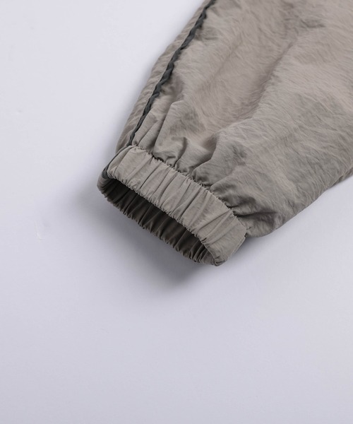 La-gemme（ラジェム）の「チュールドッキング トラックジャケット（ブルゾン・レディース・ブラック/ベージュ/ネイビー/オフホワイト・フリー）」の10枚目の写真