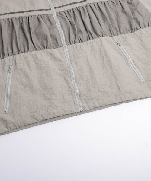 La-gemme（ラジェム）の「チュールドッキング トラックジャケット（ブルゾン・レディース・ブラック/ベージュ/ネイビー/オフホワイト・フリー）」の15枚目の写真