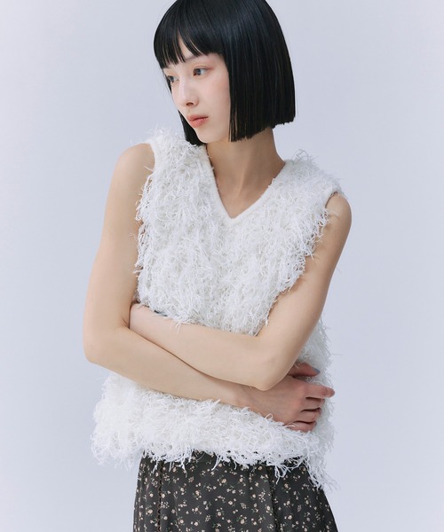 EIMY ISTOIRE(エイミーイストワール)の「ロングフェザーヤーンニットベスト(ベスト・レディース・ブラウン/アイボリー・F)」の15枚目の写真