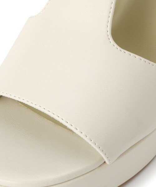 ESPERANZA（エスペランサ）の「Tストラップスクエアサンダル（サンダル・レディース・ブラック系/アイボリー/グレー系・S/M/L/LL）」の19枚目の写真