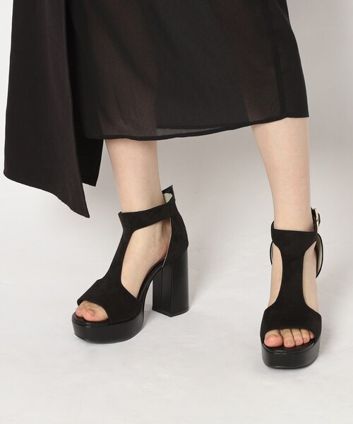 ESPERANZA（エスペランサ）の「Tストラップスクエアサンダル（サンダル・レディース・ブラック系/アイボリー/グレー系・S/M/L/LL）」の3枚目の写真