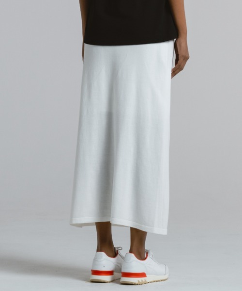 CINOH(チノ)の「コットンニットスカート(スカート・レディース・ホワイト/ブラック/チャコールグレー・38/36)」の10枚目の写真