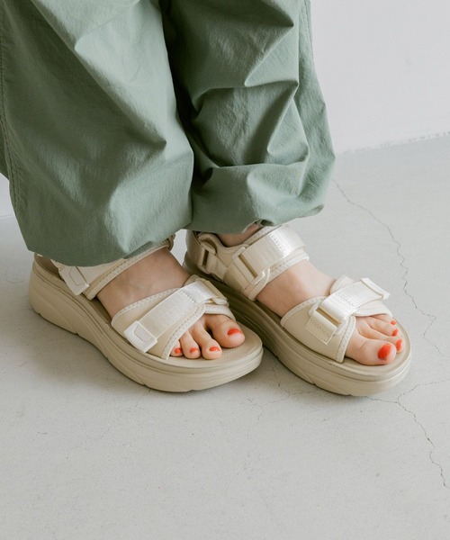 niko and...（ニコアンド）の「オリジナルテープベルトスポーツサンダル（サンダル・レディース・ブラック/アイボリー/ブルー/キャメル・SMALL/MEDIUM/LARGE）」の9枚目の写真