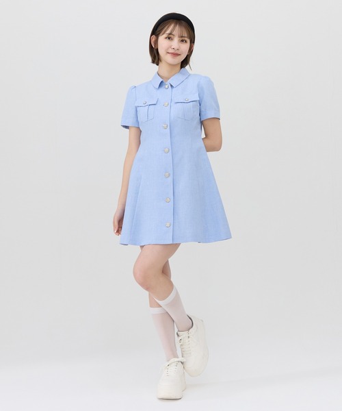 REDYAZEL(レディアゼル)の「エンブレムボタンシャツワンピース(ワンピース・レディース・ベージュ/ネイビー/レッド/ブルー・SMALL/MEDIUM)」の20枚目の写真