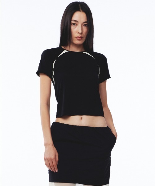 Kijun(キジュン)の「Kijun/キジュン/Frill Backless Top(Tシャツ/カットソー・レディース・ブラック・S/M)」の3枚目の写真