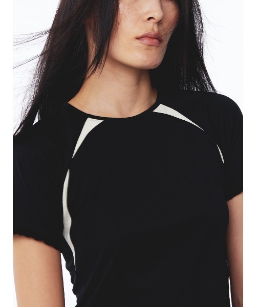Kijun(キジュン)の「Kijun/キジュン/Frill Backless Top(Tシャツ/カットソー・レディース・ブラック・S/M)」の4枚目の写真