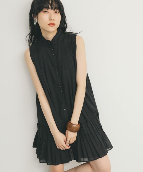 KBF（ケイビーエフ）の「スリーブレスタックプリーツワンピース（ワンピース・レディース・オフホワイト/ブラック/ピンク・ONE）」の12枚目の写真