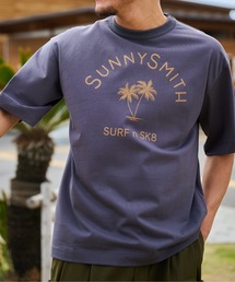 【SUNNY SMITH】ヤシの木アーチロゴプリントTシャツ