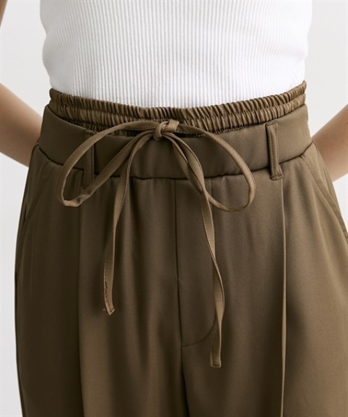 Soiunique（スワユニーク）の「ダブルウエストデザインストレートパンツ［Soiunique］（その他パンツ・レディース・ブラウン/グレー・M/L）」の17枚目の写真