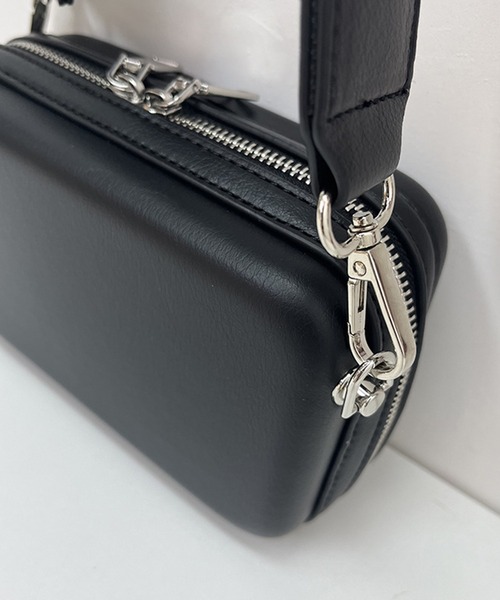 folka（フォルカ）の「4D21 ミニスクエアショルダーバッグ 取り外し可能 カード 小物 コインケース付（ショルダーバッグ・レディース・ブラック/ホワイト/ブラウン・ONESIZE）」の8枚目の写真