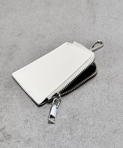 folka（フォルカ）の「4D21 ミニスクエアショルダーバッグ 取り外し可能 カード 小物 コインケース付（ショルダーバッグ・レディース・ブラック/ホワイト/ブラウン・ONESIZE）」の19枚目の写真