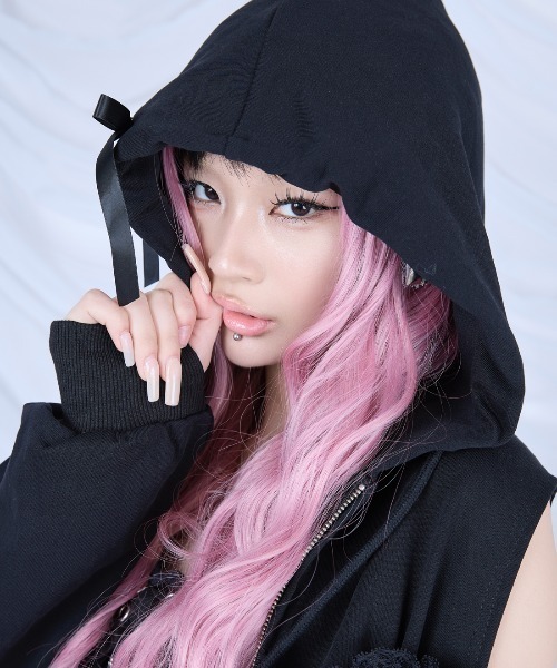 Ribbon shoulder zip hoodie oversize（パーカー）｜AVENCHUMU